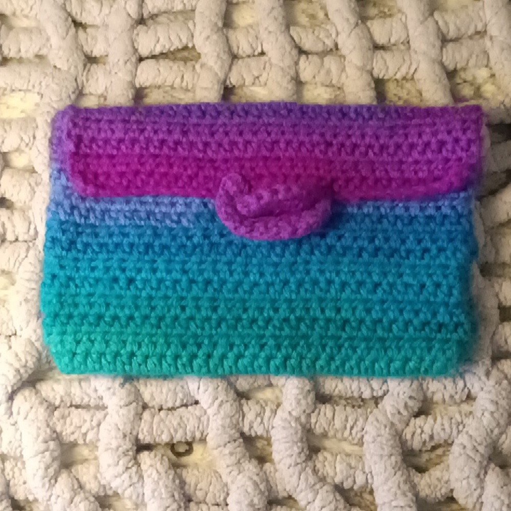HAND MADE CROCHET POUCH